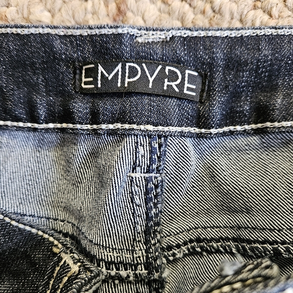 Empyre Jean Shorts size 7 - Picture 3 of 4